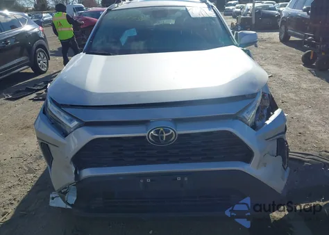 2024 Toyota Rav4 Xle z USA, uszkodzony, nr VIN 2T3P1RFV2RC413602